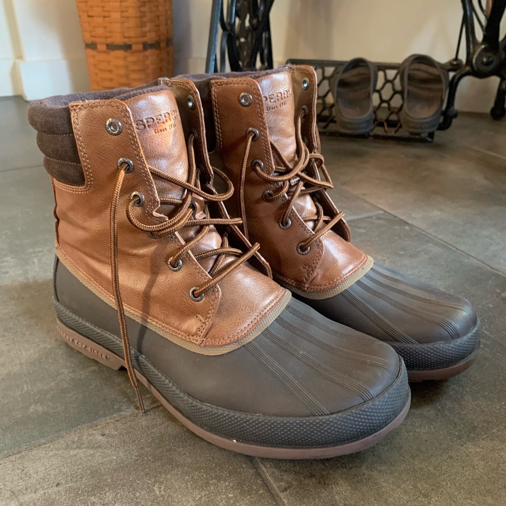 Sperry’s Duck Boots Men’s size 9: commissioned for Coast Guard, not sold online